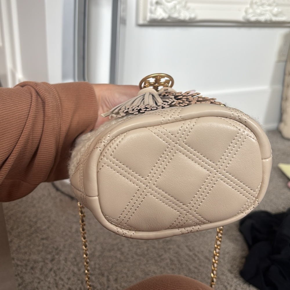 Tory Burch bag! - Picture 5 of 7